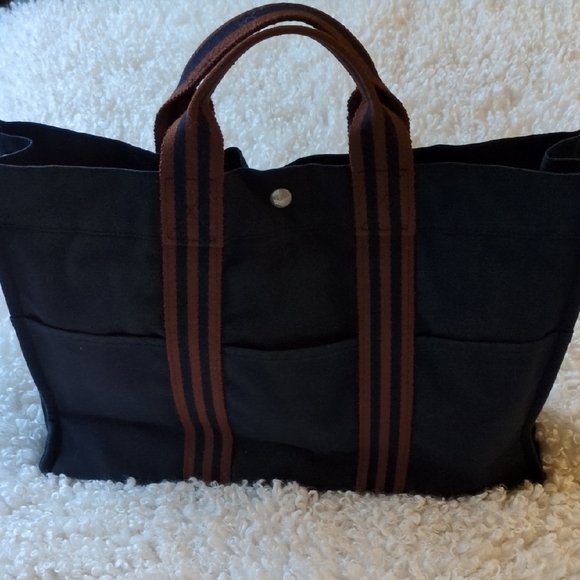 HERMES MM Canvas Tote Bag - Picture 11 of 16